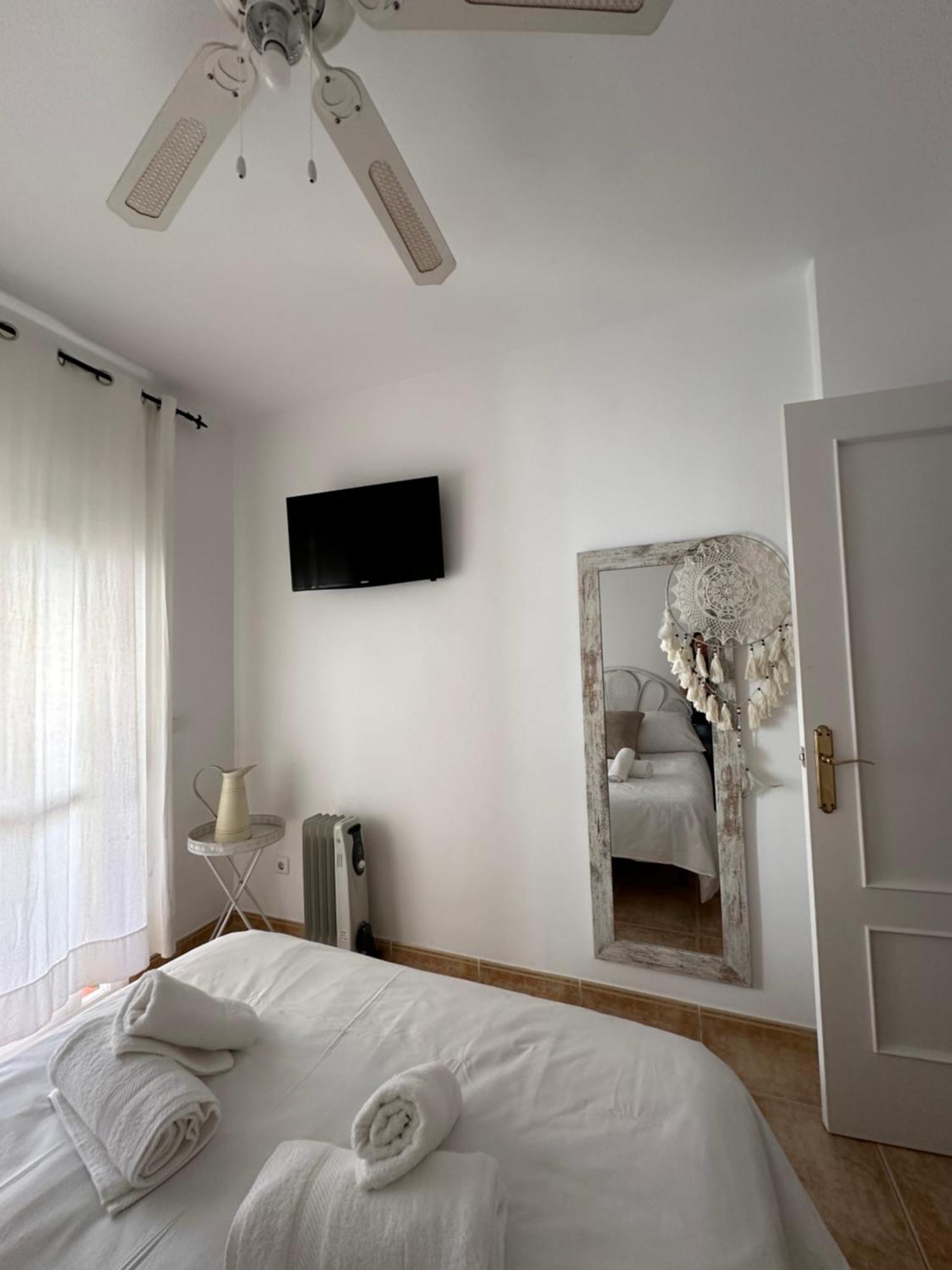 Ferienwohnung Tiyoweh Nerja Exterior foto